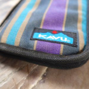 Kavu Canvas Clutch Wallet